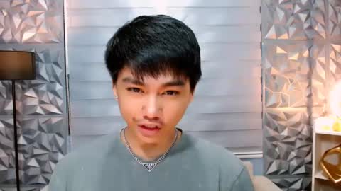 Snapshot of mister_officer chatting on February 2, 1:08 pm SAINT SACHI will make your day online show from February 2, 1:08 pm