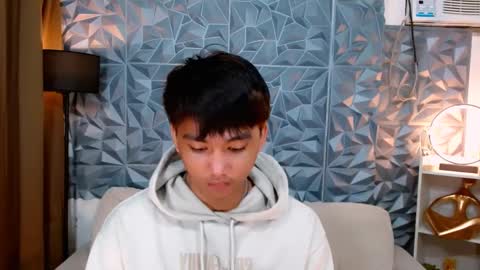 Snapshot of mister_officer chatting on February 18, 5:20 am SAINT SACHI will make your day online show from February 18, 5:20 am