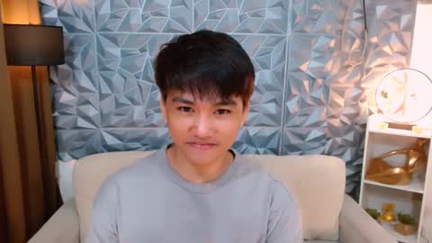 Snapshot of mister_officer chatting on February 28, 9:15 am SAINT SACHI will make your day online show from February 28, 9:15 am