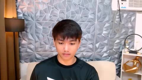 Snapshot of mister_officer chatting on March 3, 9:55 am SAINT SACHI will make your day online show from March 3, 9:55 am