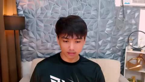 Snapshot of mister_officer chatting on March 4, 7:41 am SAINT SACHI will make your day online show from March 4, 7:41 am