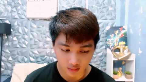 Snapshot of mister_officer chatting on October 31, 3:18 am SAINT SACHI will make your day online show from October 31, 3:18 am