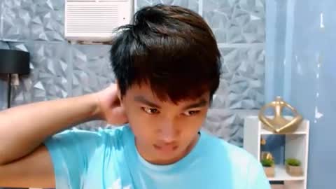 Snapshot of mister_officer chatting on November 2, 10:34 pm SAINT SACHI will make your day online show from November 2, 10:34 pm