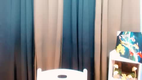 Snapshot of mister_officer chatting on November 16, 8:42 am SAINT SACHI will make your day online show from November 16, 8:42 am