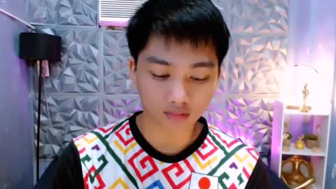 Snapshot of mister_officer chatting on November 24, 8:41 pm SAINT SACHI will make your day online show from November 24, 8:41 pm