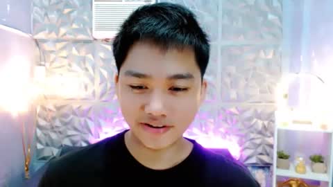 Snapshot of mister_officer chatting on December 18, 4:13 pm SAINT SACHI will make your day online show from December 18, 4:13 pm