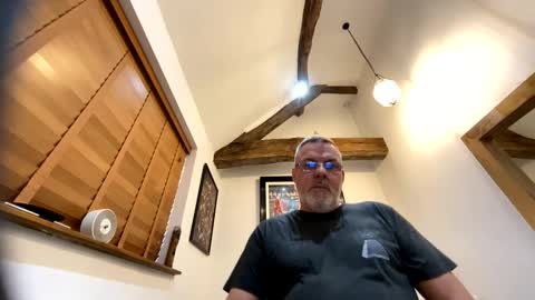 Misterblivs online show from December 19, 8:34 am