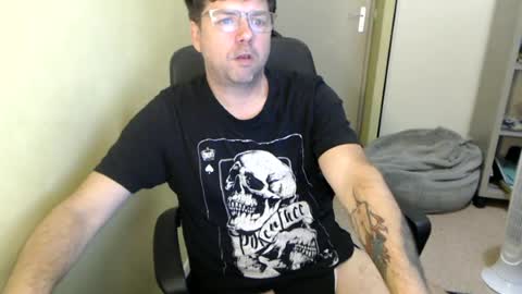 Snapshot of mistercoeur1 chatting on June 21, 8:39 am mistercoeur online show from June 21, 8:39 am