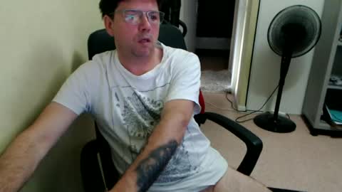Snapshot of mistercoeur1 chatting on June 24, 7:29 am mistercoeur online show from June 24, 7:29 am