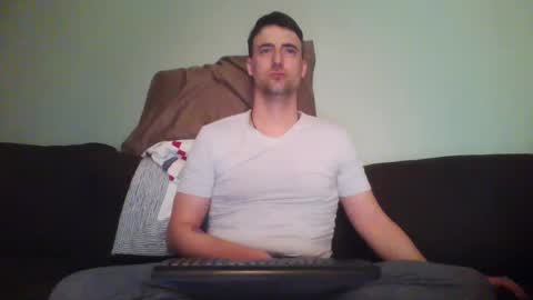 Snapshot of misterenergy9 chatting on October 11, 1:05 am MisterEnergy online show from October 11, 1:05 am