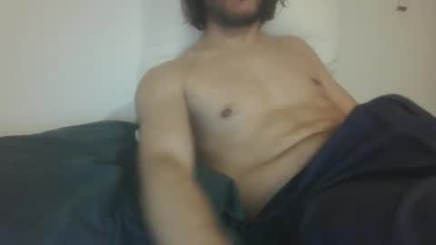 Snapshot of misterepicc chatting on December 24, 1:38 am misterepicc online show from December 24, 1:38 am