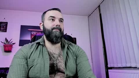 Snapshot of misterlov3r chatting on January 4, 10:55 pm misterlov3r online show from January 4, 10:55 pm