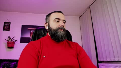 Snapshot of misterlov3r chatting on January 14, 3:01 am misterlov3r online show from January 14, 3:01 am