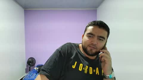 Snapshot of misterslapalot_96 chatting on December 13, 7:43 pm misterslapalot_96 online show from December 13, 7:43 pm