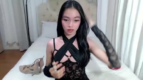 CRISHA  online show from May 10, 9:31 pm