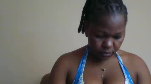 Snapshot of misticmoment chatting on June 18, 8:03 am misticmoment online show from June 18, 8:03 am