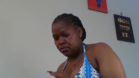 Snapshot of misticmoment chatting on June 18, 9:14 am misticmoment online show from June 18, 9:14 am