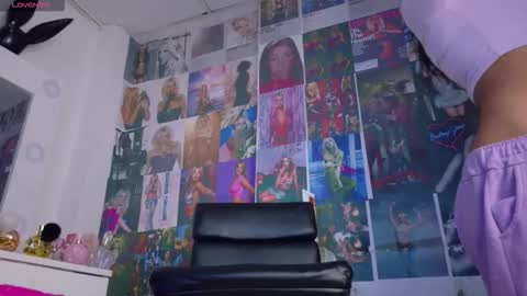   online show from March 13, 7:09 pm