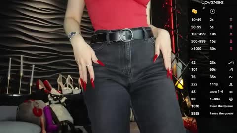 Snapshot of mistress_darsy chatting on May 25, 2:01 pm Darsy online show from May 25, 2:01 pm