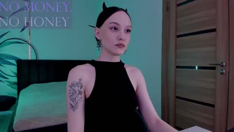 Mistress Mia online show from October 27, 3:27 pm