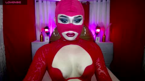 Snapshot of mistress_mysterious chatting on October 14, 7:20 am mistress_mysterious online show from October 14, 7:20 am