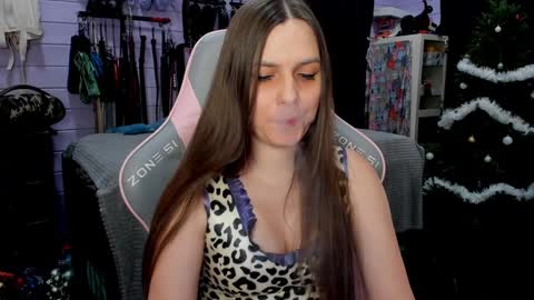 Dirty Priest and Ivi online show from December 25, 5:26 pm