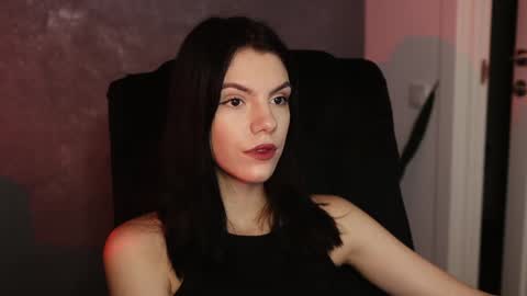 Miss Rochelle online show from December 6, 3:44 pm