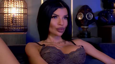 Elenia online show from October 2, 12:34 pm