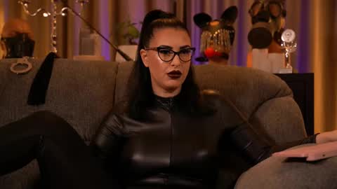 Mistress Kelly online show from November 10, 12:20 am