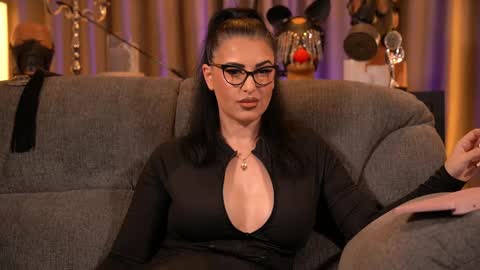 Mistress Kelly online show from December 13, 10:15 pm