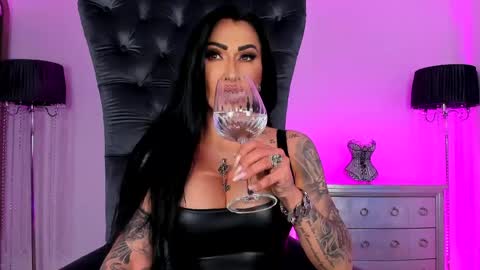 Snapshot of mistresskennya chatting on May 13, 6:16 pm mistresskennya online show from May 13, 6:16 pm