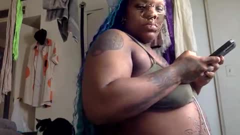 Snapshot of mistressmystii chatting on May 26, 1:56 am Mistress Mystii online show from May 26, 1:56 am
