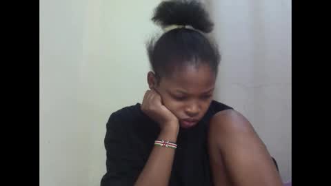 Snapshot of misty_shee chatting on February 3, 6:40 am misty_shee online show from February 3, 6:40 am