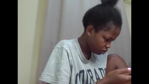 Snapshot of misty_shee chatting on February 7, 7:56 am misty_shee online show from February 7, 7:56 am