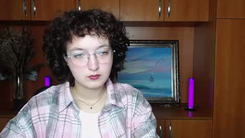 Aria online show from October 10, 6:45 am