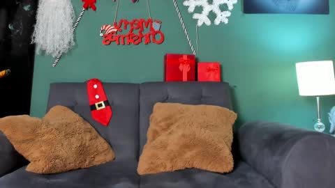 Snapshot of mitchellburns chatting on December 10, 3:12 pm mitchell online show from December 10, 3:12 pm