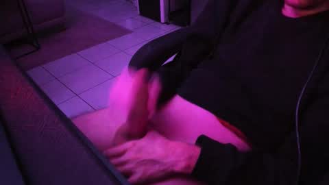 MitchellBWC online show from November 26, 9:27 pm