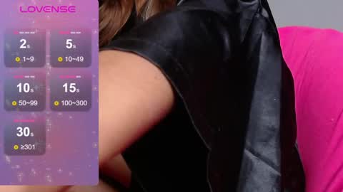 mitchwilson1 online show from February 20, 3:23 am