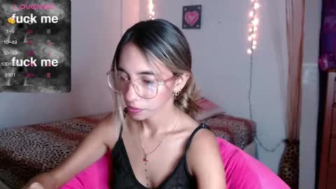 mitchwilson1 online show from October 25, 11:54 pm