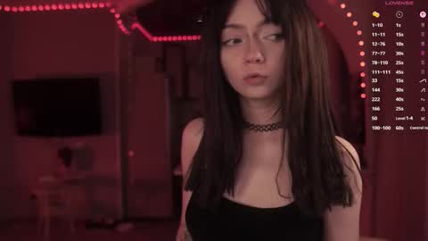 Yuka online show from November 30, 5:50 pm