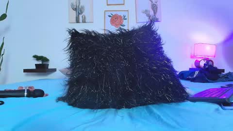 Snapshot of miwa_cutte chatting on December 24, 7:44 pm Miwa online show from December 24, 7:44 pm