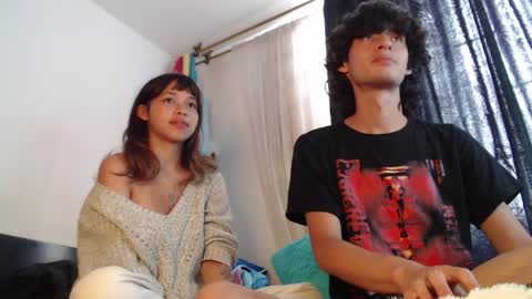 Naomi and Nekorii online show from March 31, 8:42 pm