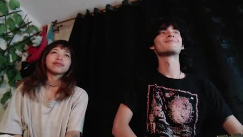 Naomi and Nekorii online show from April 20, 11:39 pm