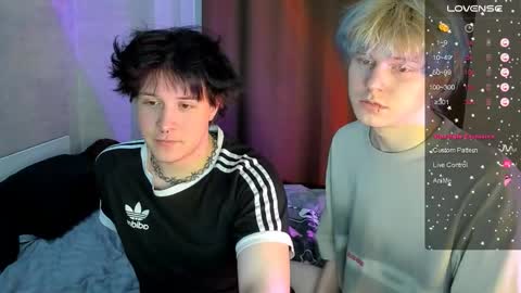 Snapshot of miya_meow_miku chatting on December 13, 8:04 pm MeowMiku online show from December 13, 8:04 pm