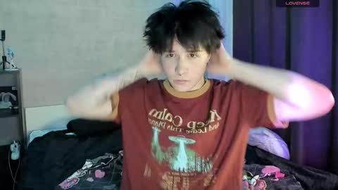 Snapshot of miya_meow_miku chatting on December 17, 6:58 pm MeowMiku online show from December 17, 6:58 pm