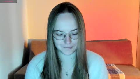 Snapshot of miya_mimi chatting on October 18, 7:42 am Miya online show from October 18, 7:42 am