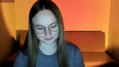 Snapshot of miya_mimi chatting on November 8, 4:07 pm Miya online show from November 8, 4:07 pm