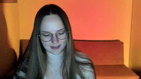 Snapshot of miya_mimi chatting on November 15, 5:09 pm Miya online show from November 15, 5:09 pm