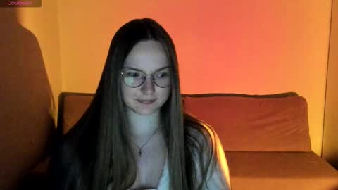 Snapshot of miya_mimi chatting on November 21, 8:40 pm Miya online show from November 21, 8:40 pm