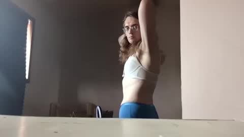 miyahw803 online show from October 14, 10:43 pm